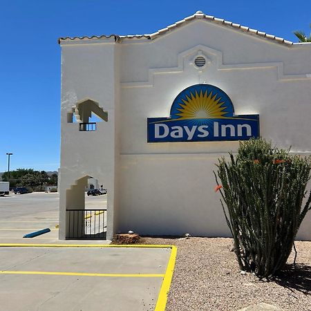 Days Inn By Wyndham Kingman West מראה חיצוני תמונה