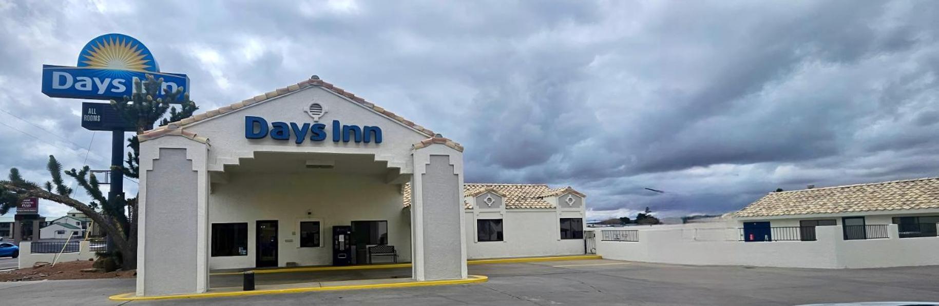 Days Inn By Wyndham Kingman West מראה חיצוני תמונה